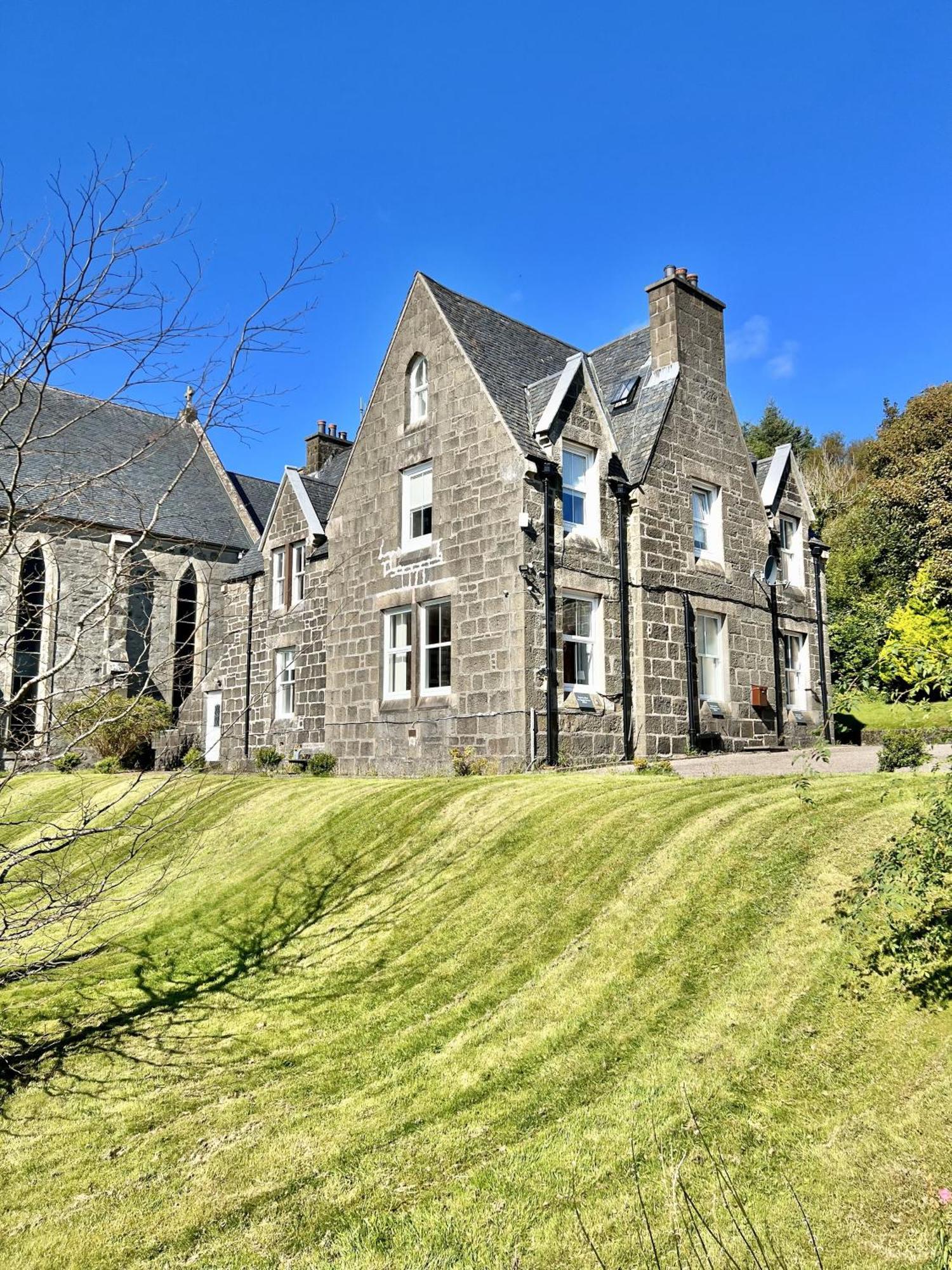 Вилла Victorian Chapel House Арисаиг Экстерьер фото